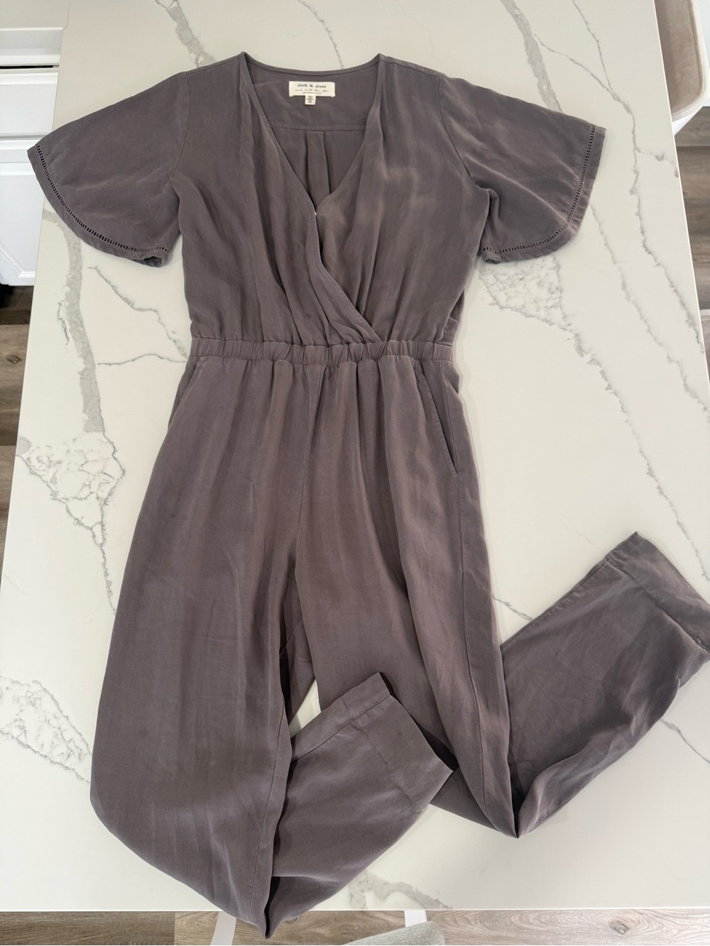 Anthropologie Cloth & Stone Gray Purple “Gulpiyuri" Jumpsuit Size XS